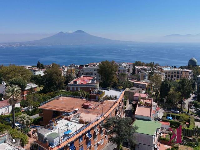 Appartamento in vendita di 160 m² in Via Francesco Petrarca, 26