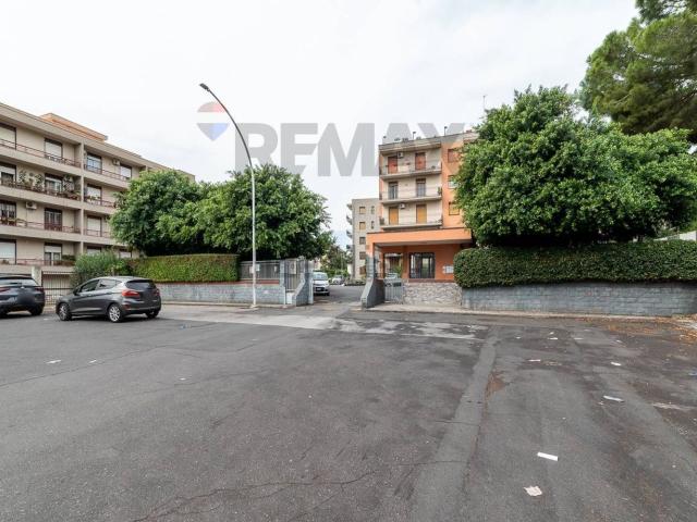 Appartamento in vendita di 160 m² in Via Freri Antonello, 14