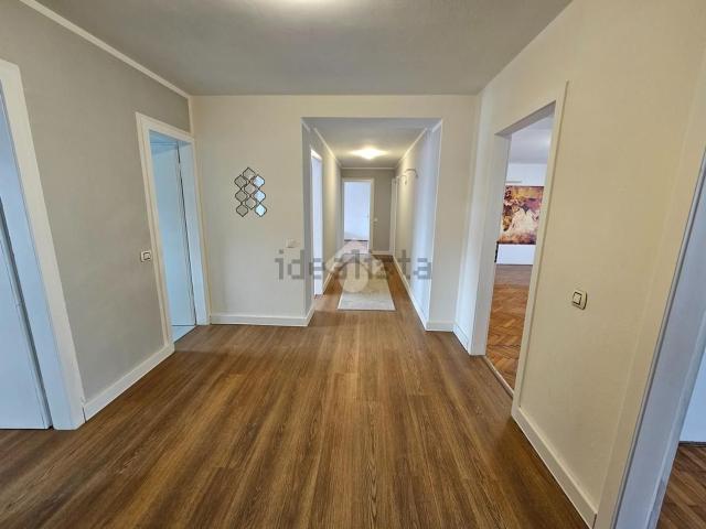Appartamento in vendita di 160 m² in Via Ortolani, 4
