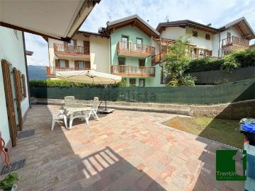 Appartamento in vendita di 160 m² in Via Lozeri
