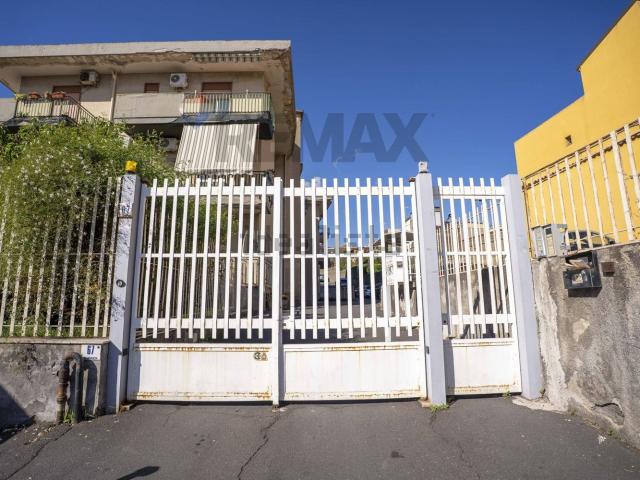 Appartamento in vendita di 160 m² in Via Leucatia, 67