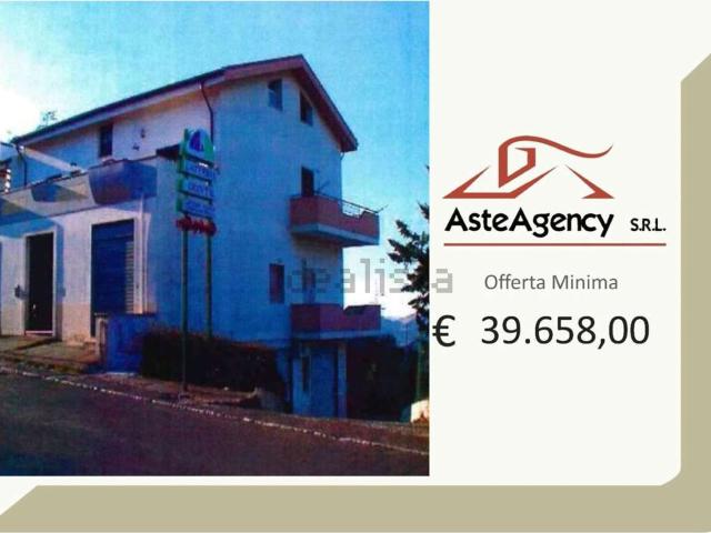 Appartamento in vendita di 160 m² in Via Leonardo da Vinci, 35
