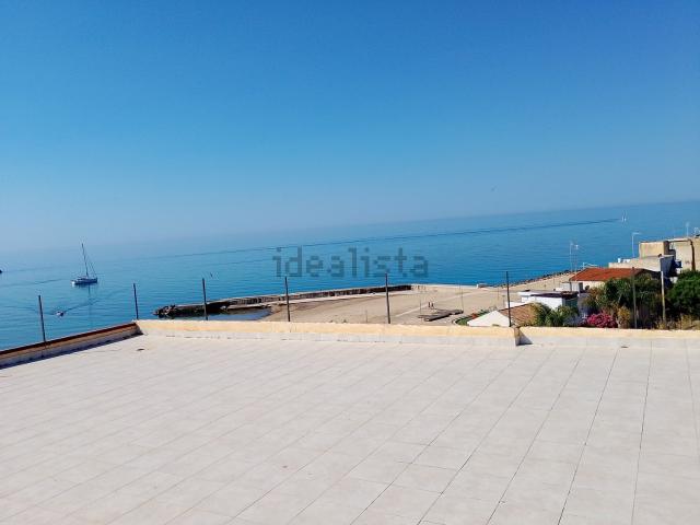 Appartamento in vendita di 160 m² in Via Lido