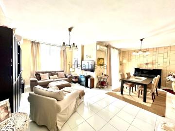 Appartamento in vendita di 160 m² in Via Luigi Fabricat