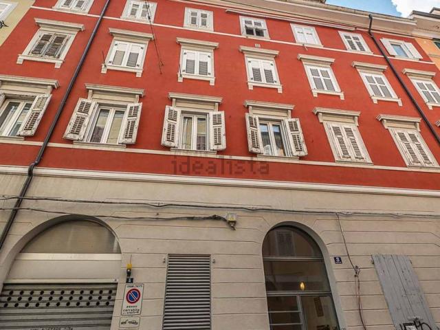 Appartamento in vendita di 160 m² in Via Molino a Vapore, 3