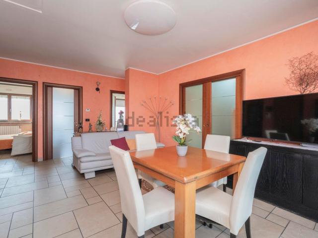 Appartamento in vendita di 160 m² in Via Moncenisio, 38