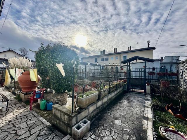 Appartamento in vendita di 160 m² in Via Monte Amaro, 9
