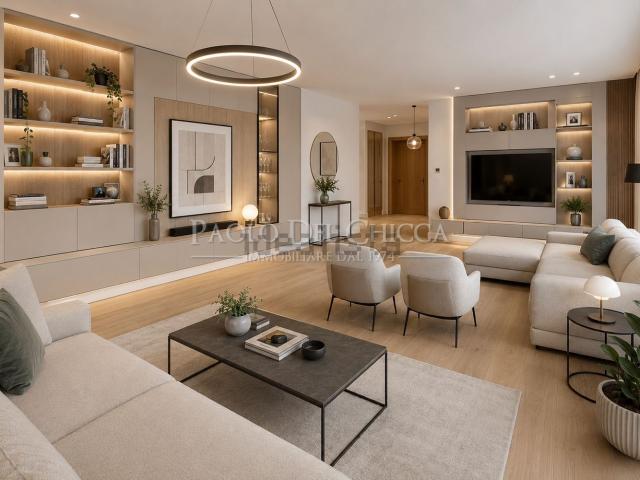 Appartamento in vendita di 160 m² in Via Montebello