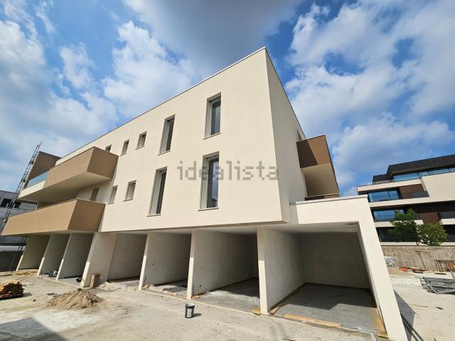 Appartamento in vendita di 160 m² in Via Monterotondo