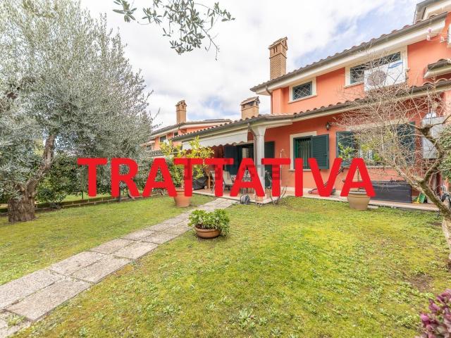 Appartamento in vendita di 160 m² in Via Morlupo