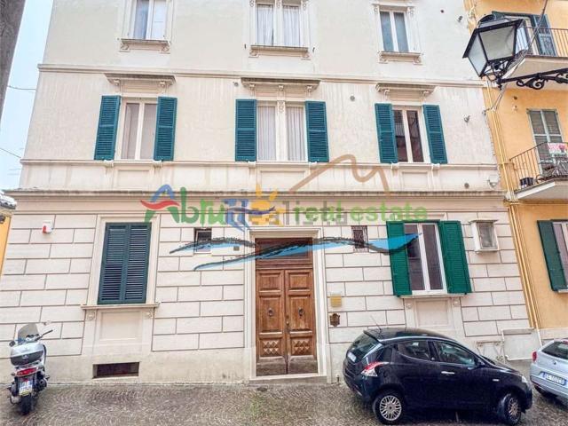 Appartamento in vendita di 160 m² in Via Mater Domini, 43