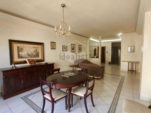 Appartamento in vendita di 160 m² in Via Mazzini