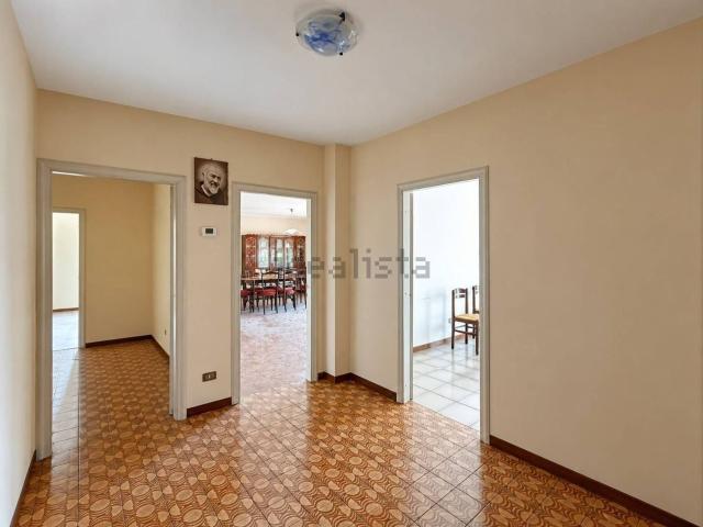 Appartamento in vendita di 160 m² in Via Marcolano, 26