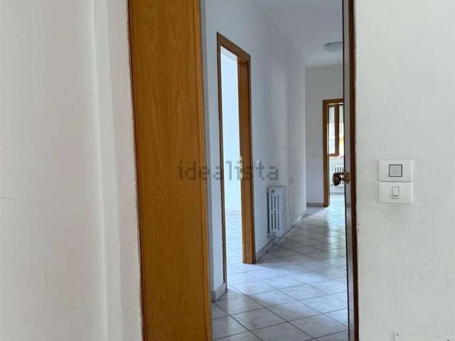 Appartamento in vendita di 160 m² in Via Marche