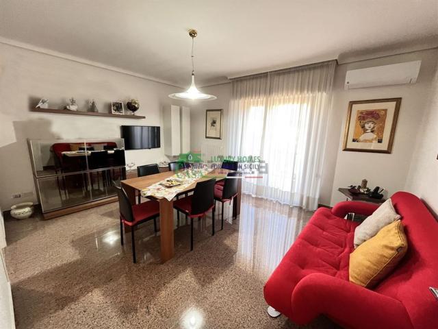 Appartamento in vendita di 160 m² in Via Nazario Sauro, 19
