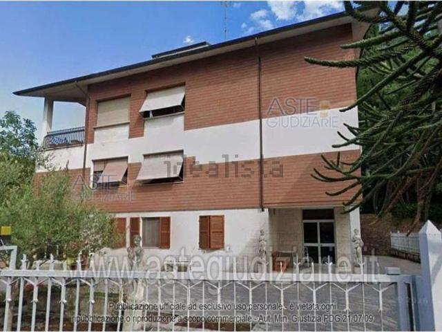 Appartamento in vendita di 160 m² in Via Nestore Zachilli, 13