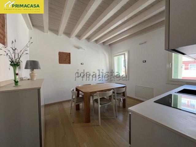 Appartamento in vendita di 160 m² in Via Sottomarina