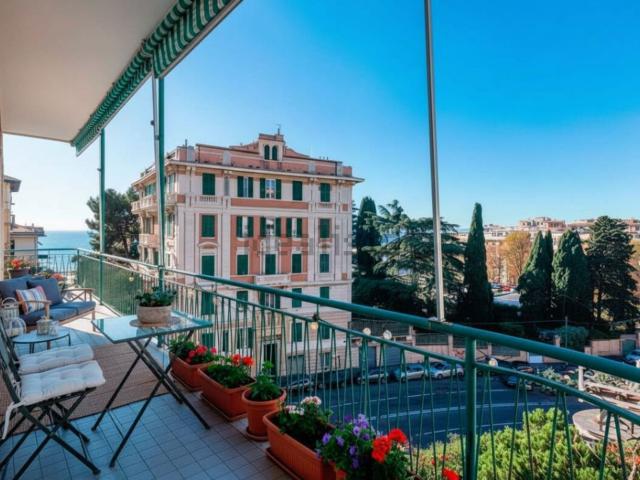 Appartamento in vendita di 160 m² in Via San Nazaro, 40