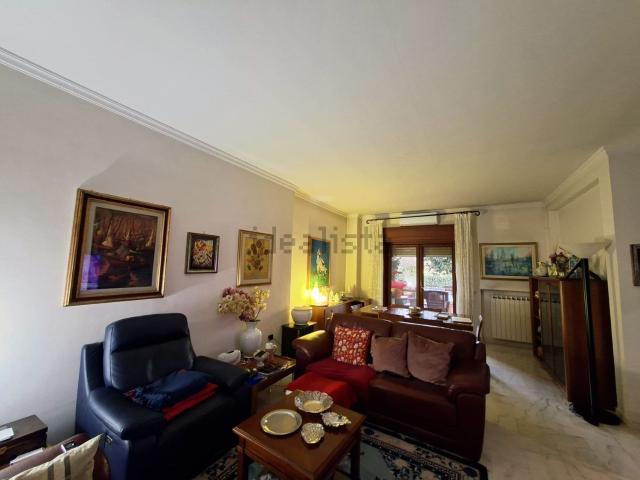 Appartamento in vendita di 160 m² in Via San Francesco di Paola, 25