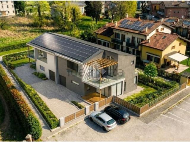 Appartamento in vendita di 160 m² in Via San Giovanni Calabria