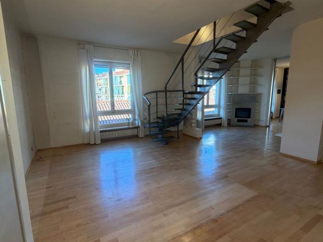 Appartamento in vendita di 160 m² in Via San Rocco