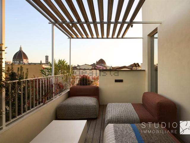 Appartamento in vendita di 160 m² in Via San Zanobi
