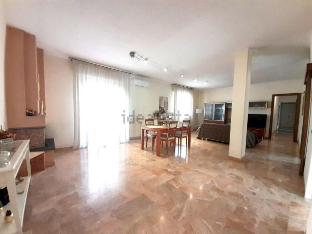 Appartamento in vendita di 160 m² in Via Stradonetto