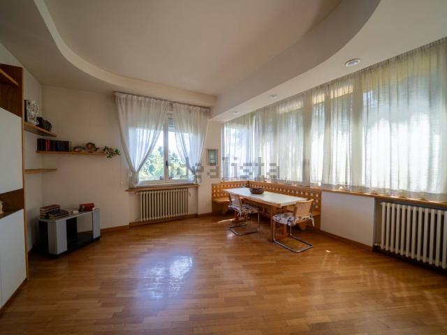 Appartamento in vendita di 160 m² in Via Ponte alle Forche