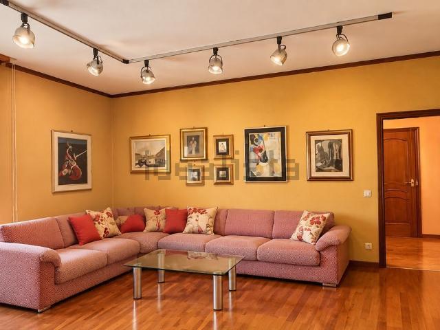 Appartamento in vendita di 160 m² in Via Palestro, 9