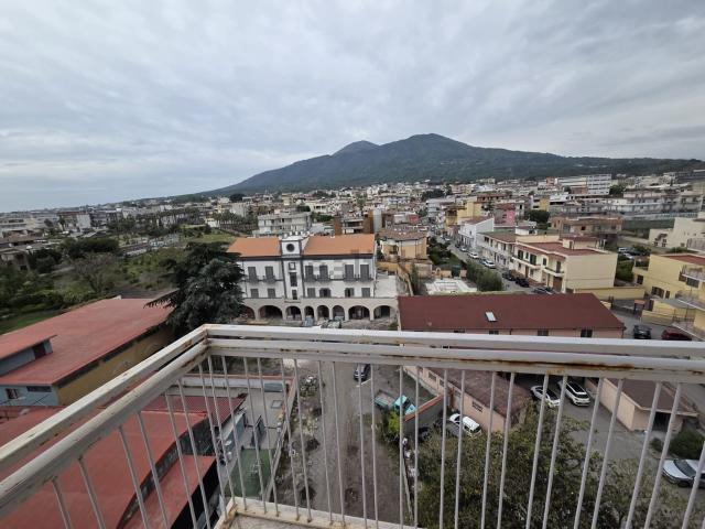 Appartamento in vendita di 160 m² in Via Parco Ambrosio