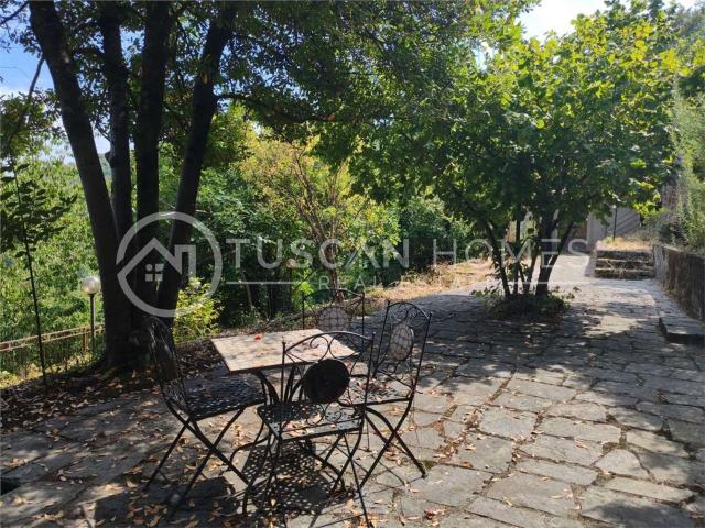 Appartamento in vendita di 160 m² in Via per Molazzana