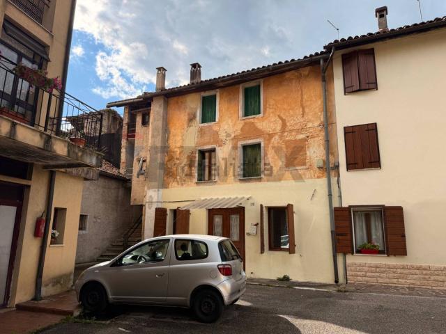 Appartamento in vendita di 160 m² in Via per Nogarè, 69