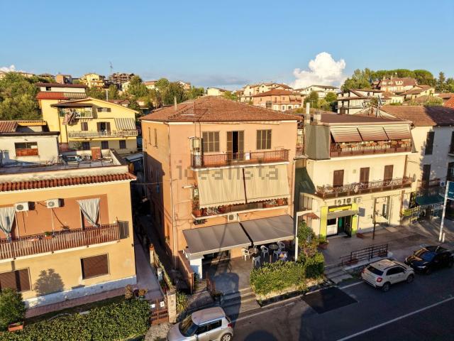 Appartamento in vendita di 160 m² in Via per Frosinone