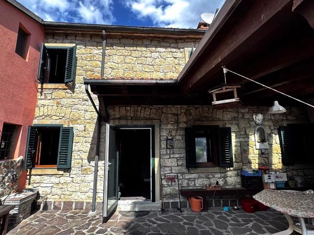 Appartamento in vendita di 160 m² in Via Pergoloso