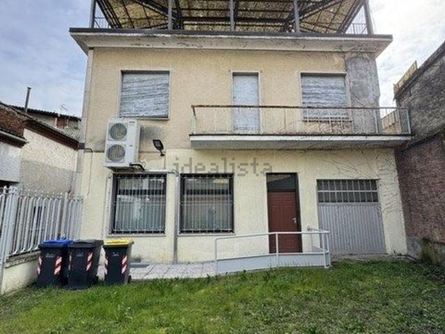 Appartamento in vendita di 160 m² in Via Pier Luigi Bruzzone
