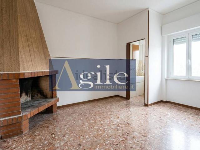 Appartamento in vendita di 160 m² in Via Pio Potenza, 1