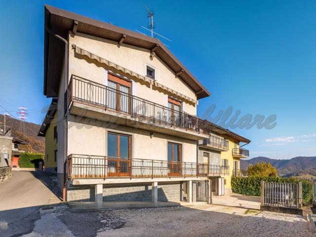 Appartamento in vendita di 160 m² in Via Prato Bergamo