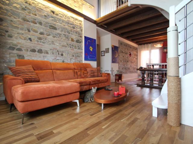 Appartamento in vendita di 160 m² in Via Roma, 47