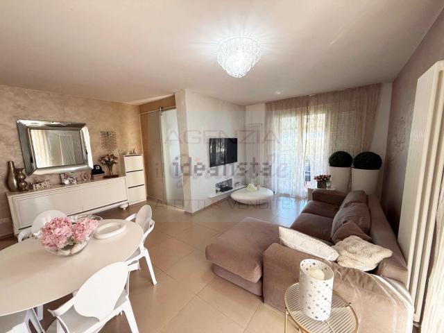 Appartamento in vendita di 160 m² in Via Roma, 679