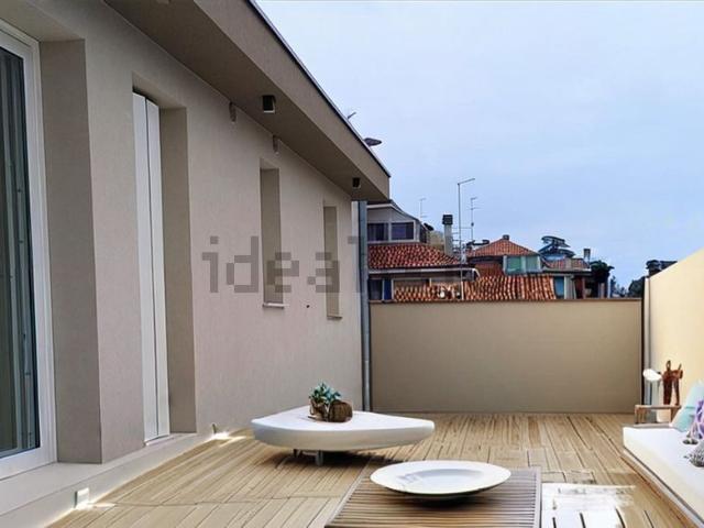 Appartamento in vendita di 160 m² in Via Roma, 1