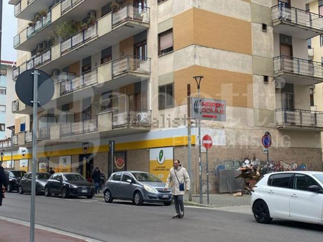 Appartamento in vendita di 160 m² in Via Raffaello Sanzio, 46