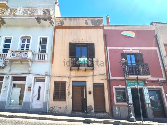 Appartamento in vendita di 160 m² in Via Regina Margherita, 18