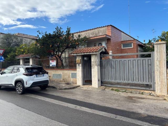 Appartamento in vendita di 160 m² in Via Resuttano, 6