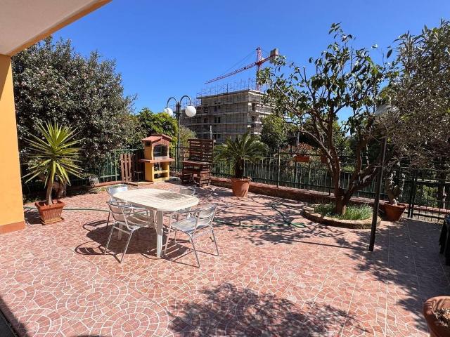 Appartamento in vendita di 160 m² in Via Trento e Trieste, 54