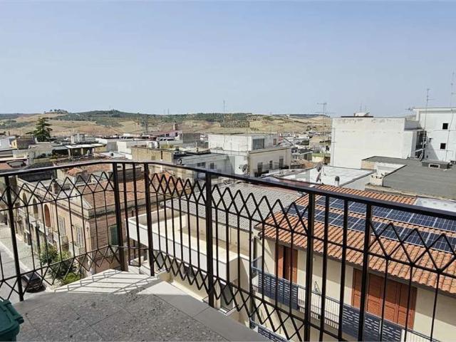 Appartamento in vendita di 160 m² in Via Trieste, 33