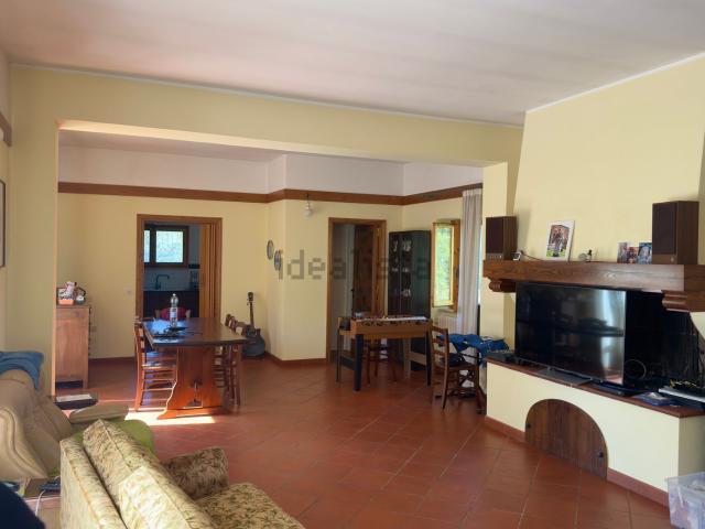 Appartamento in vendita di 160 m² in Via Turanense, 7