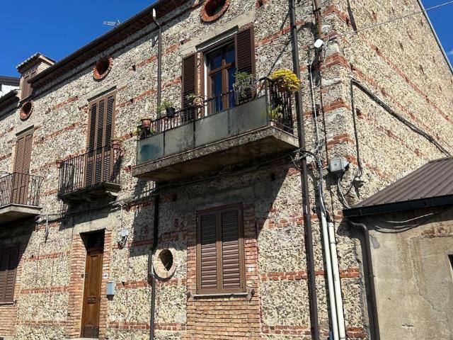 Appartamento in vendita di 160 m² in Via Umberto Boccioni