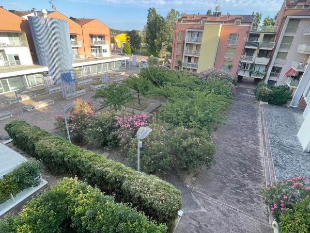 Appartamento in vendita di 160 m² in Via Ugo Tognazzi
