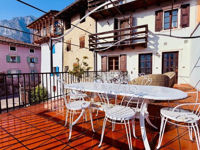 Appartamento in vendita di 160 m² in Via Venezia, 41