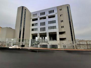 Appartamento in vendita di 160 m² in Via Vittorio Pugliese